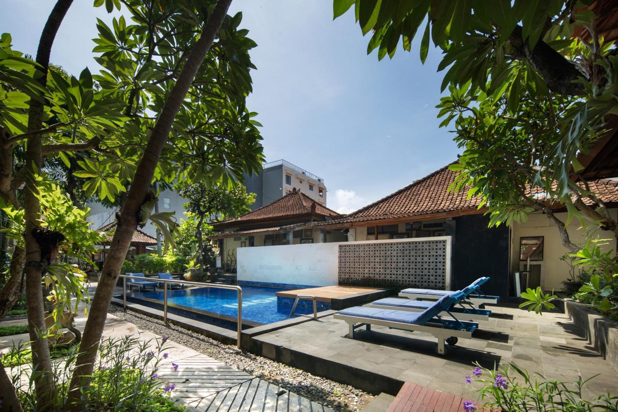 Legian Village Beach Resort - Chse Certified Extérieur photo