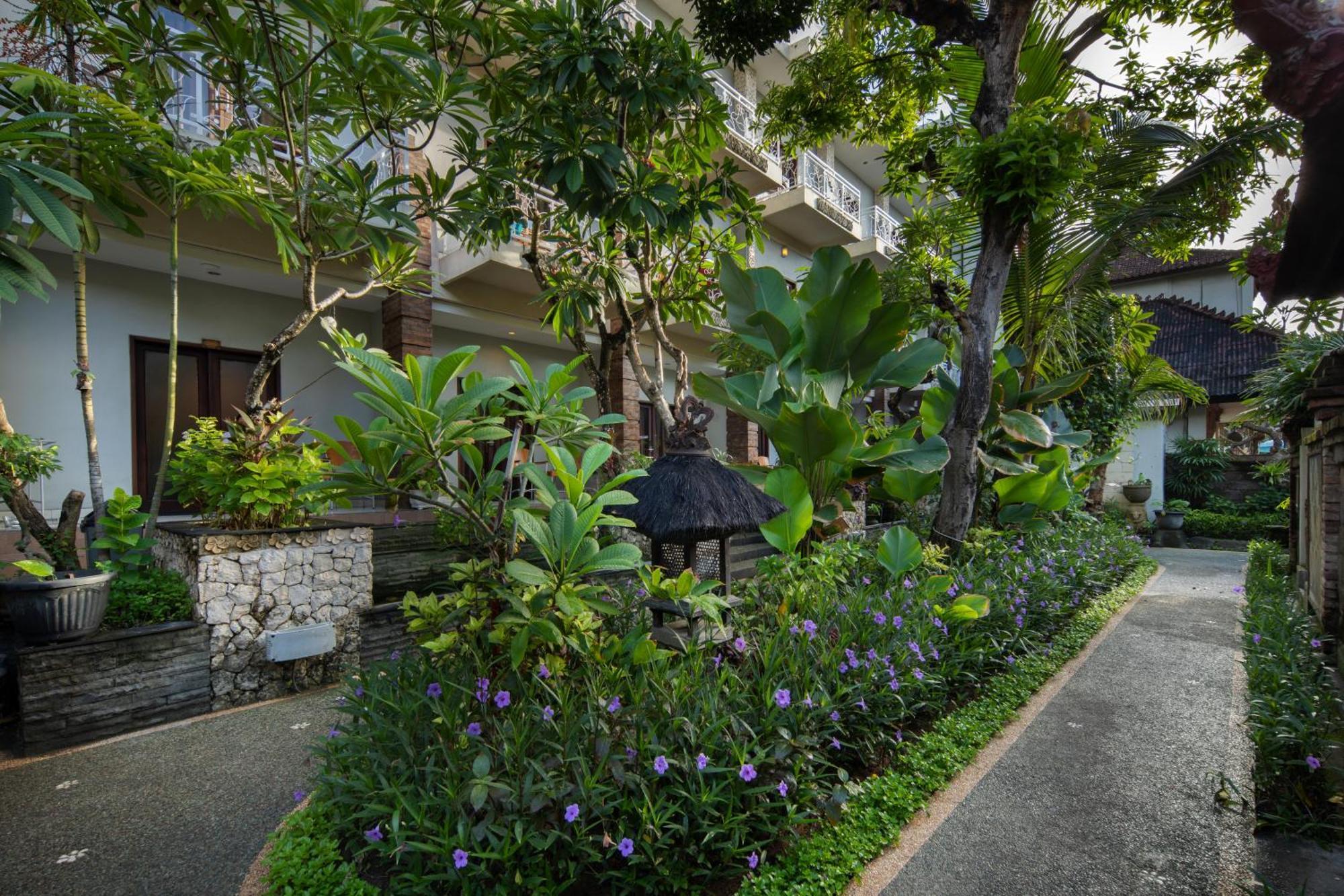 Legian Village Beach Resort - Chse Certified Extérieur photo