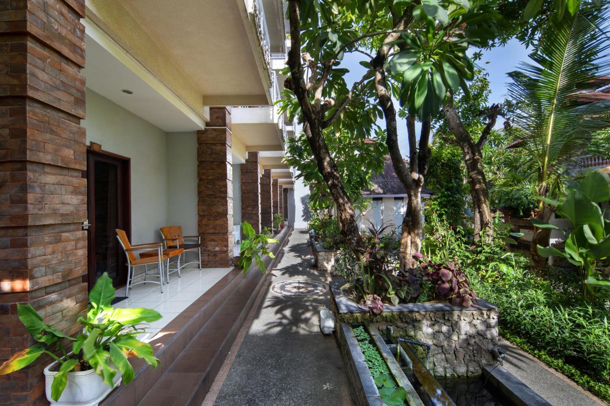 Legian Village Beach Resort - Chse Certified Extérieur photo