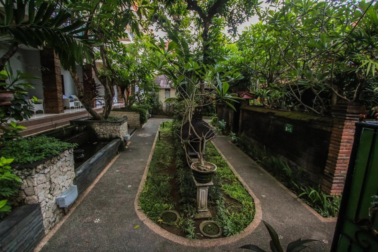 Legian Village Beach Resort - Chse Certified Extérieur photo